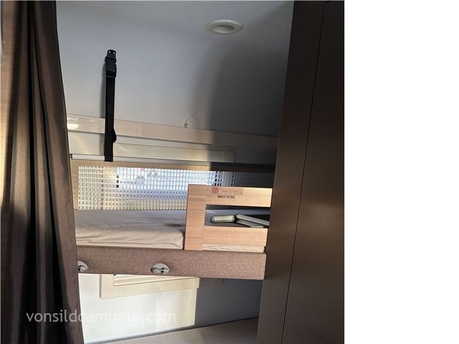 Adria Alpina 663 UK
