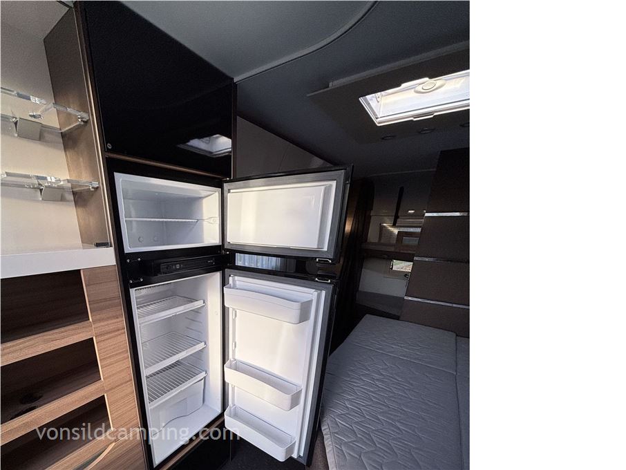 Adria Alpina 663 UK