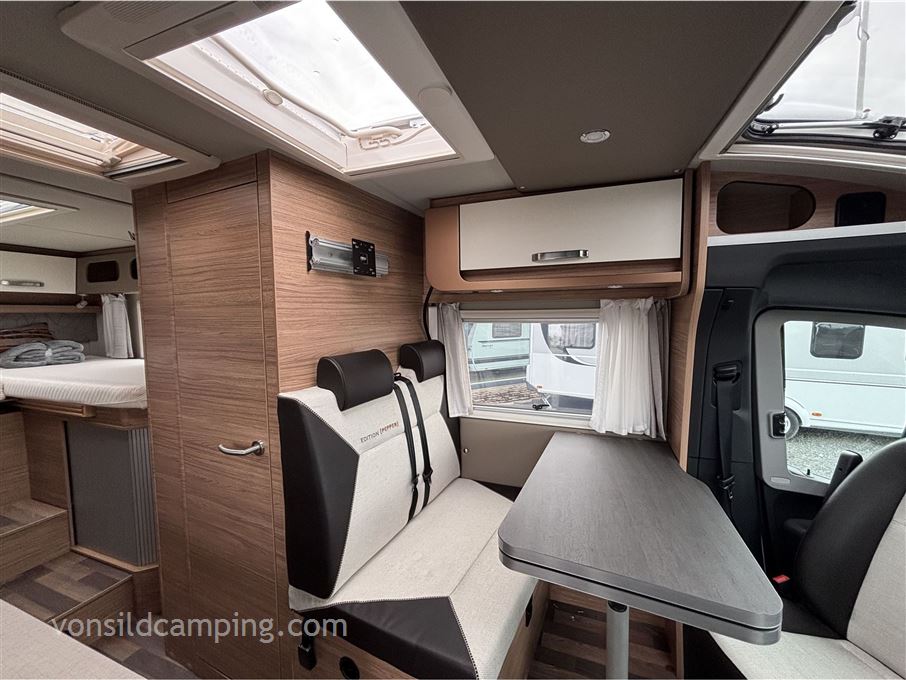 Weinsberg CaraCompact 640 MEG 60 Year's