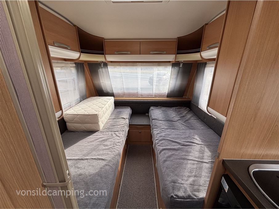 Adria Adora 472
