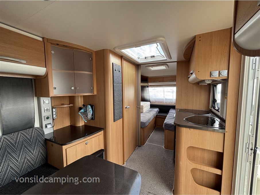 Adria Adora 472