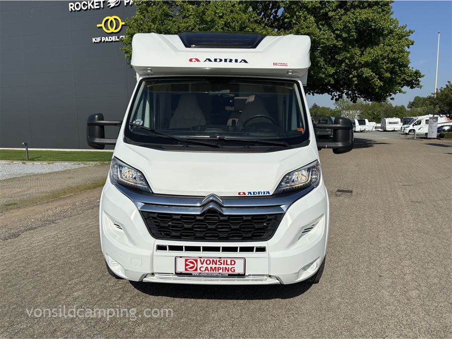 Adria Coral AXESS 670 SL