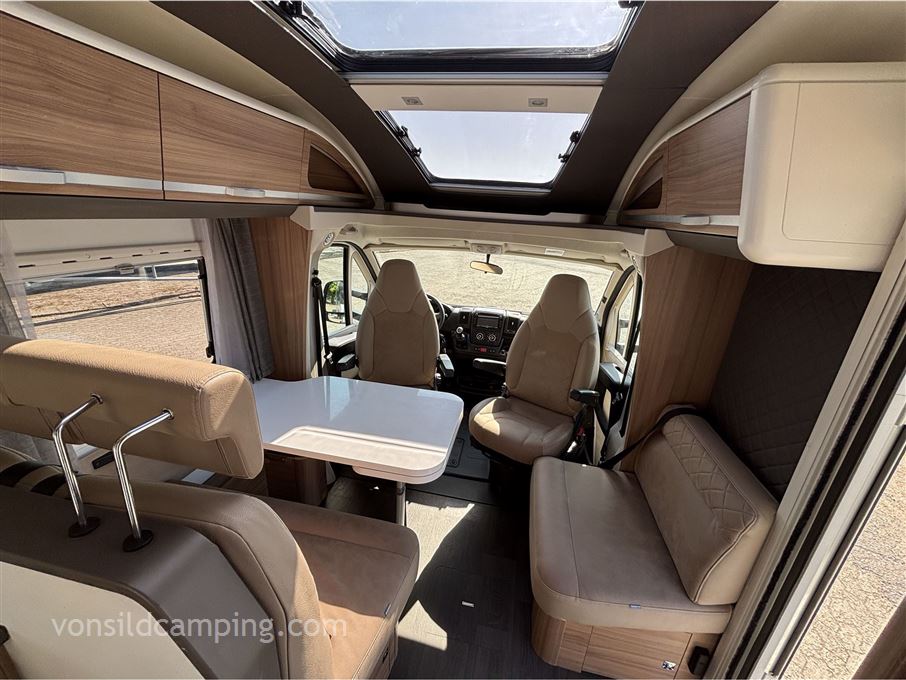 Adria Coral AXESS 670 SL