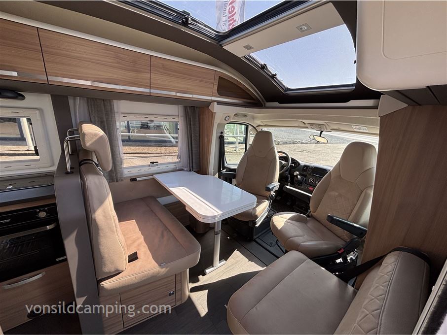 Adria Coral AXESS 670 SL