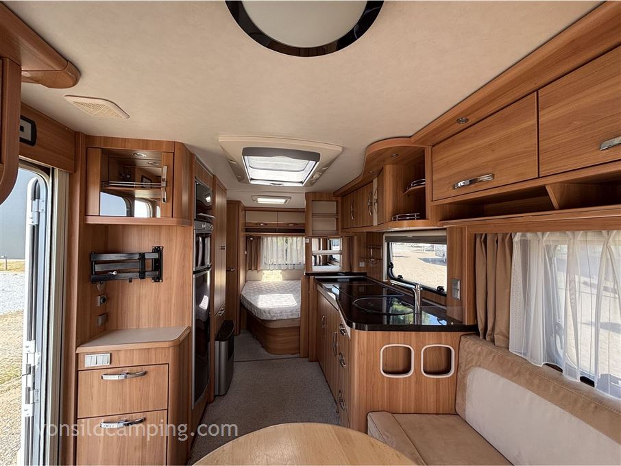 Hymer Nova 545