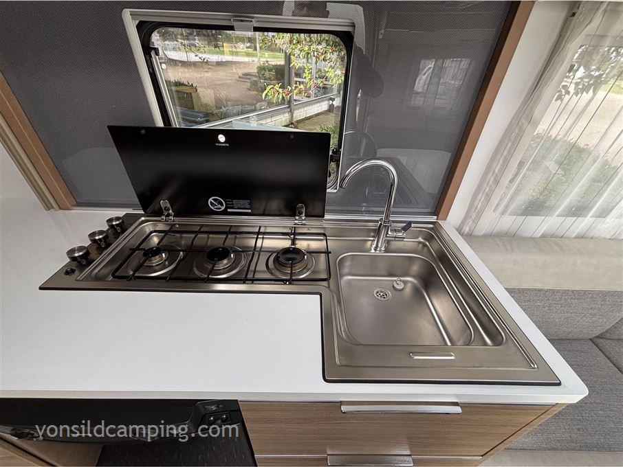 Adria Adora 472 UP