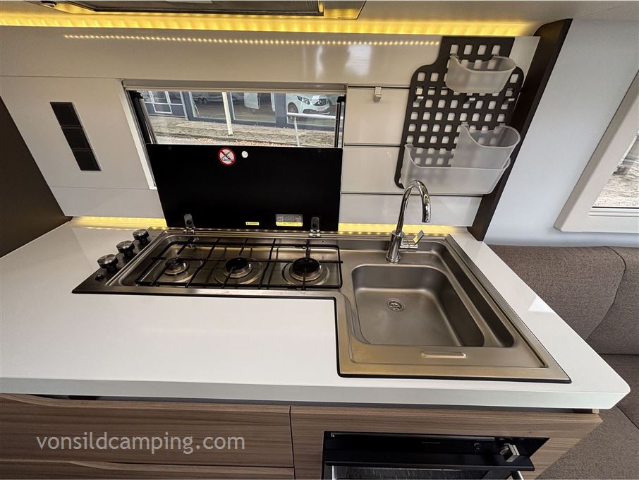 Adria Alpina 763 UK