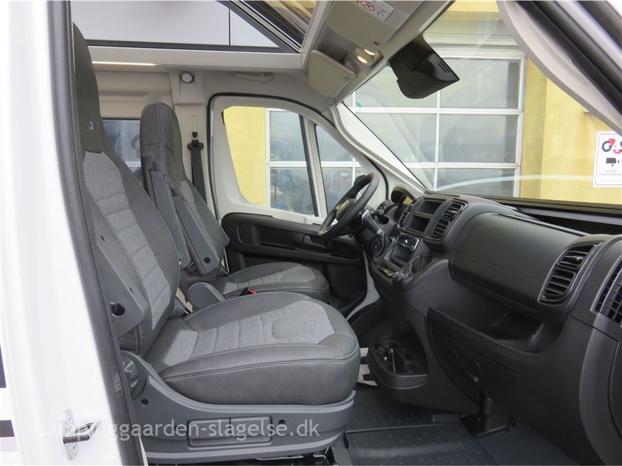 Adria Twin Supreme 600 SX