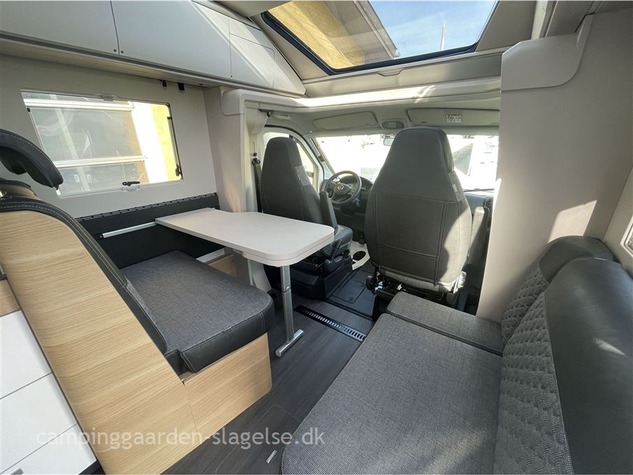 Adria Coral Plus 670 SLT