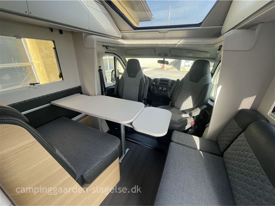 Adria Coral Plus 670 SLT