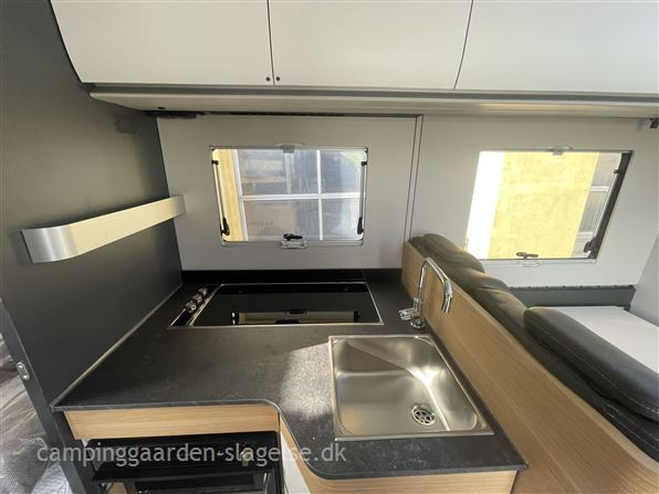 Adria Coral Plus 670 SLT