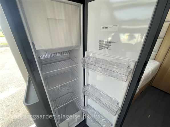 Adria Coral Plus 670 SLT