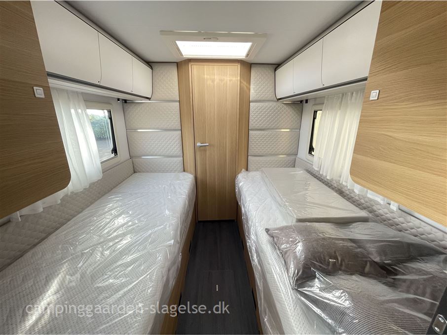 Adria Coral Plus 670 SLT