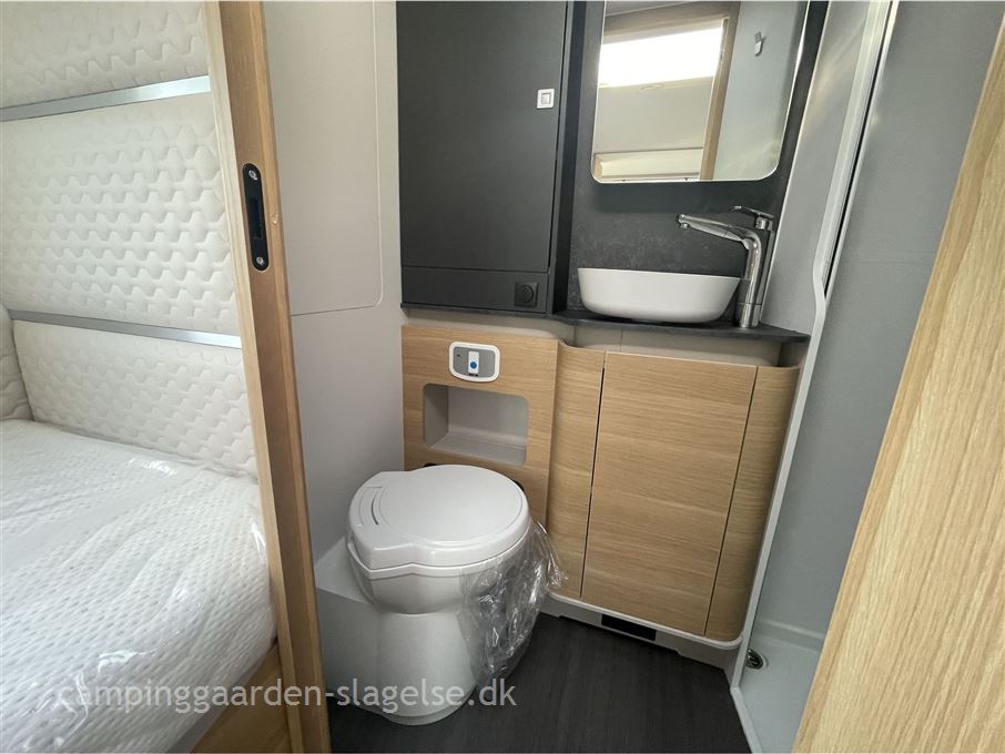 Adria Coral Plus 670 SLT