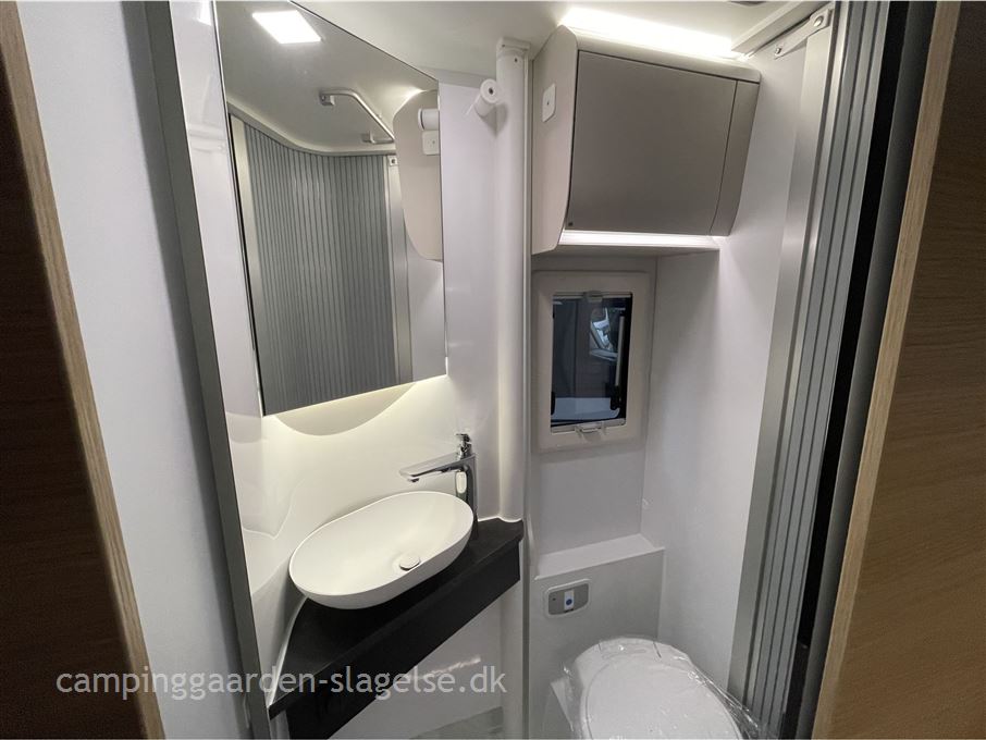 Adria Coral AXESS S600 SL