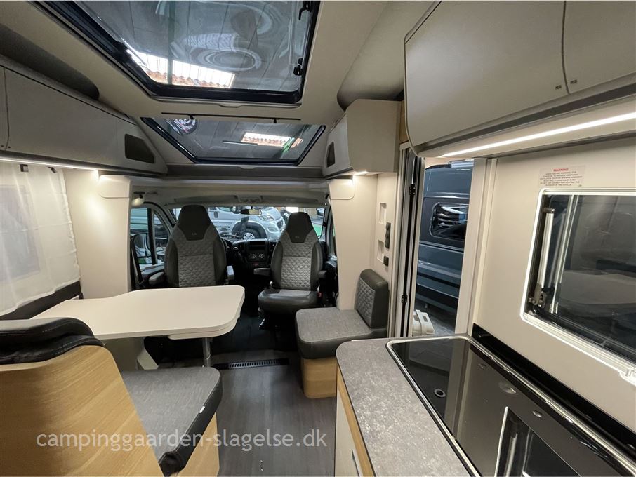 Adria Coral AXESS S600 SL