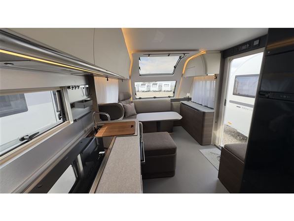 Adria Alpina 583 LP