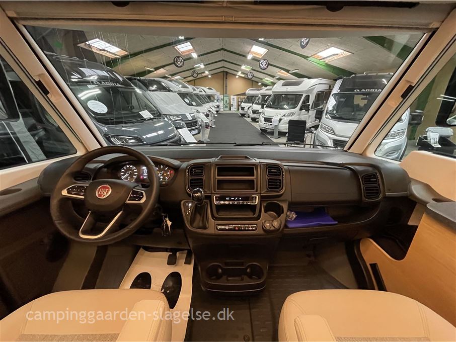 Adria Sonic Plus 700 DL