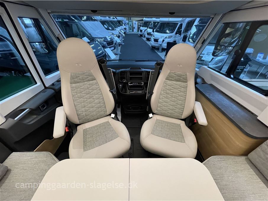 Adria Sonic Plus 700 DL