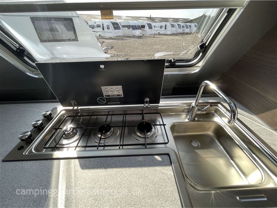 Adria Alpina 663 HT