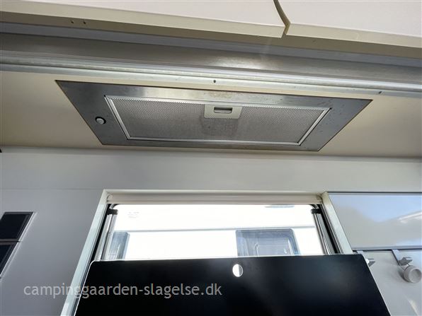 Adria Alpina 663 UK
