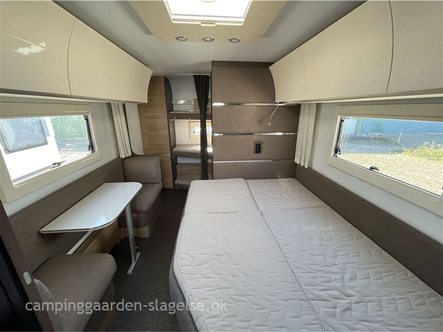 Adria Alpina 663 UK