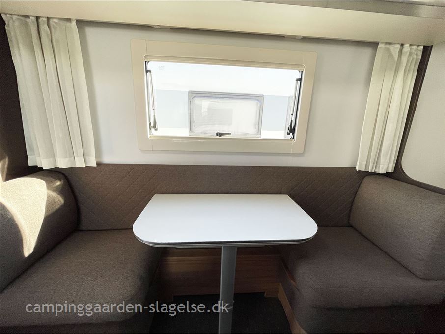 Adria Alpina 663 UK
