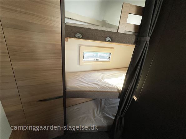Adria Alpina 663 UK