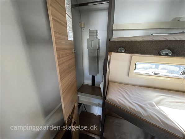 Adria Alpina 663 UK