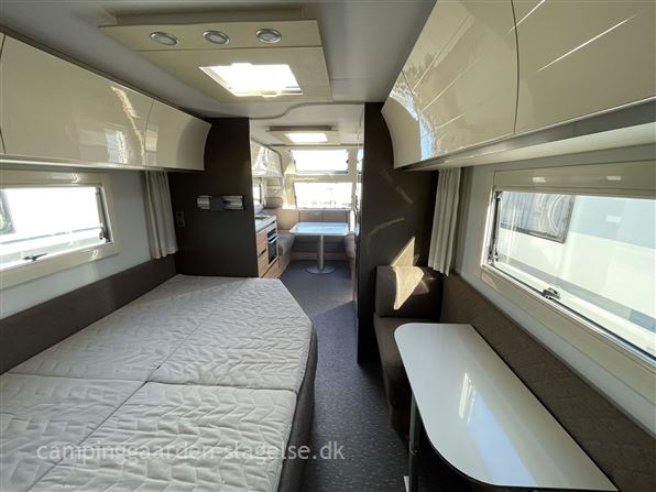 Adria Alpina 663 UK