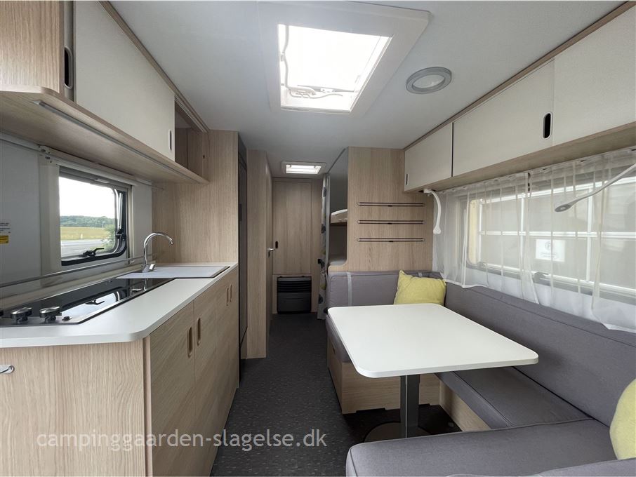 Adria Aviva 563 PT 3 køjer