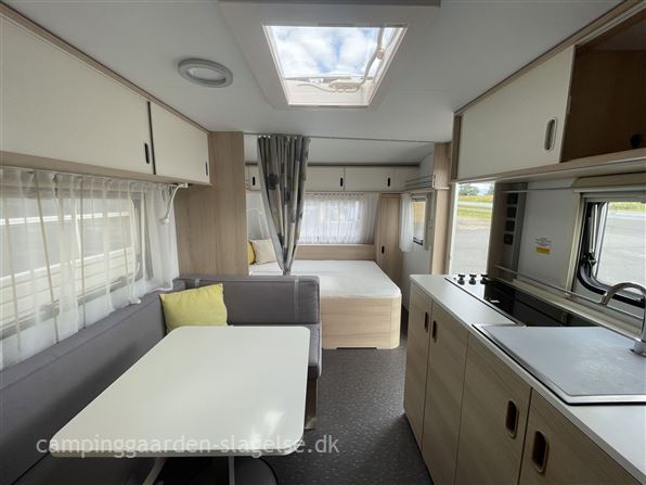Adria Aviva 563 PT 3 køjer