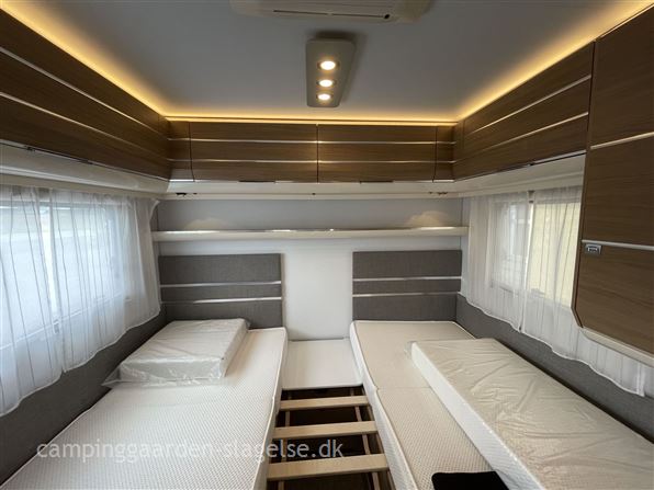 Adria Adora Supreme 502 UL