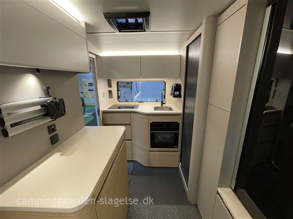 Adria Action 391 LH Classic NY MODEL