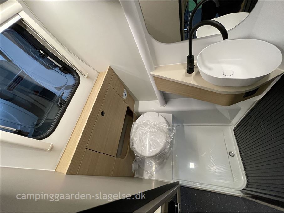 Adria Action 391 LH Classic NY MODEL