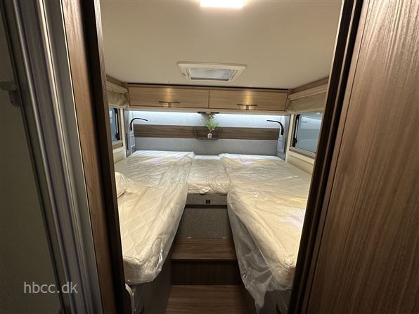 Euramobil Integra Line GT 726 EF