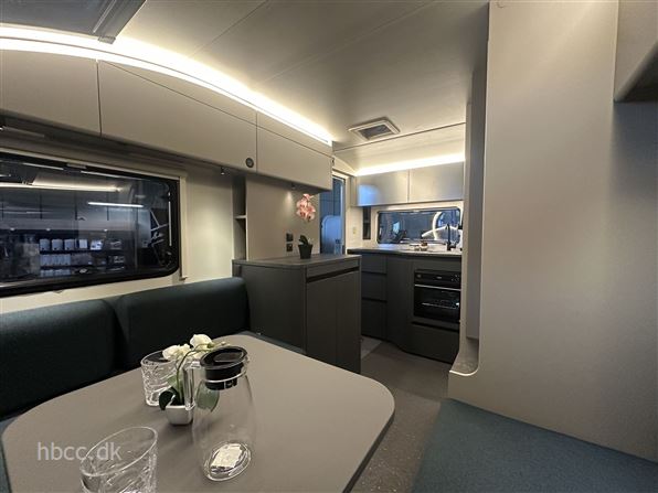 Adria Action 391 LH Sport