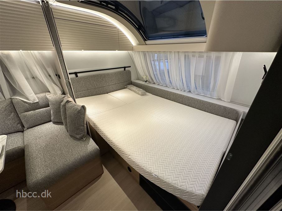 Adria Adora 673 PK Twin