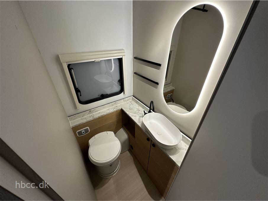 Adria Adora 673 PK Twin