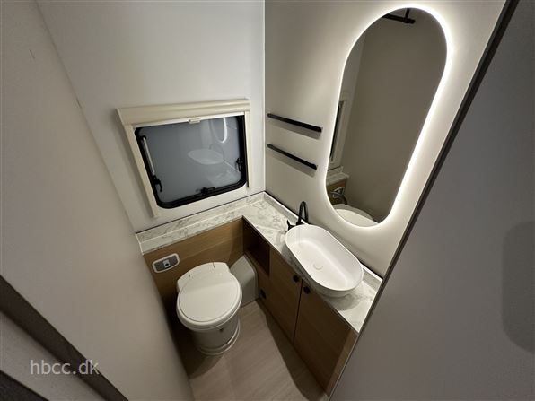 Adria Adora 673 PK Twin