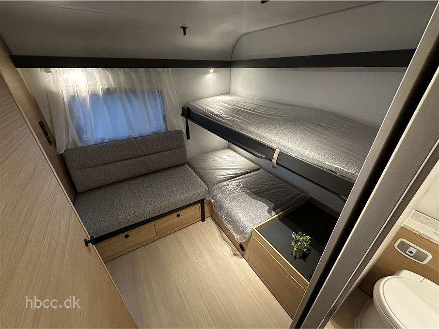 Adria Adora 673 PK Twin