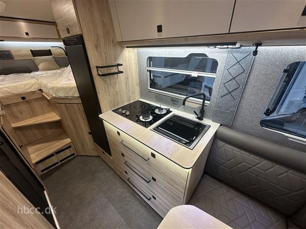 Euramobil Xtura 686 EF