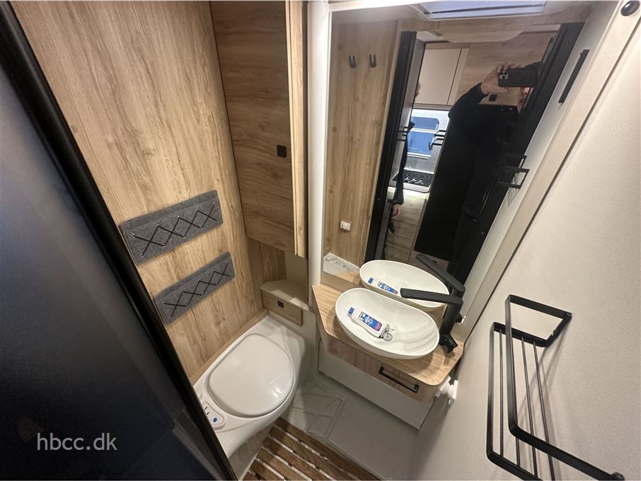 Euramobil Xtura 686 EF