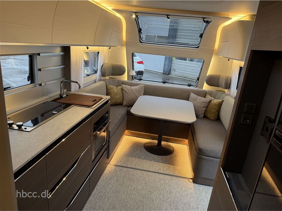 Adria Alpina 613 UT