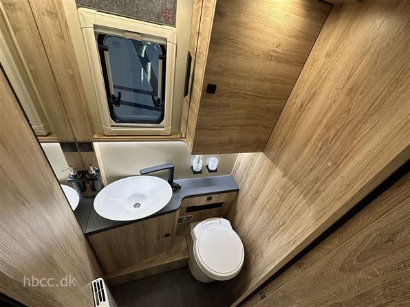 Euramobil Profila T726 EF