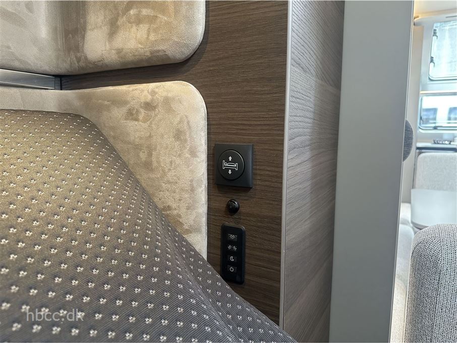 Adria Alpina 663 HT Twin