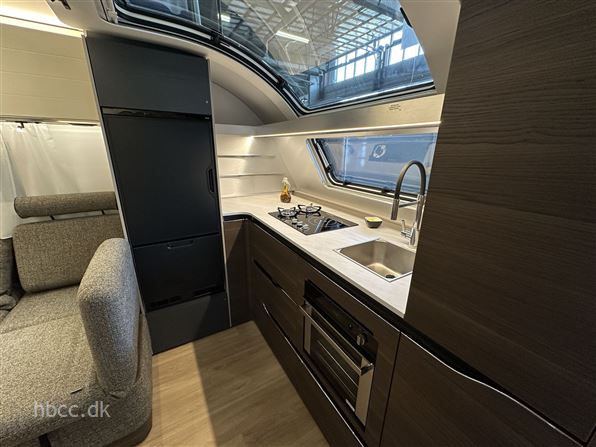 Adria Alpina 663 HT Twin