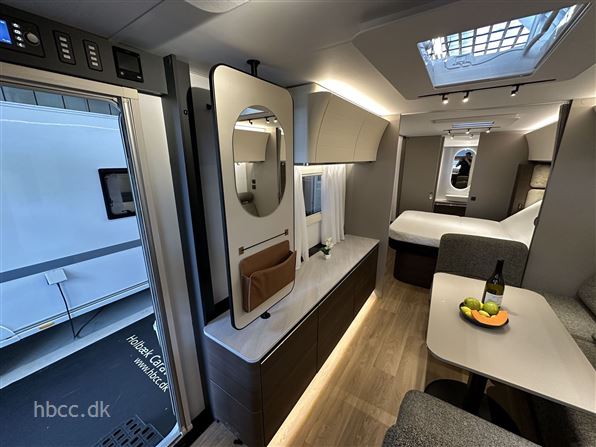 Adria Alpina 663 HT Twin