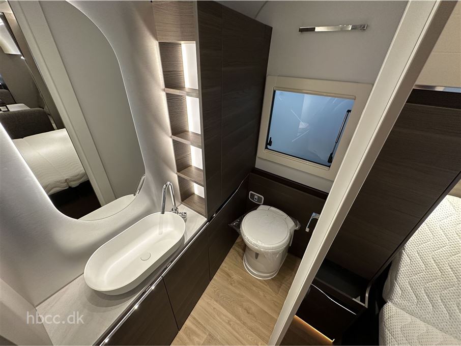 Adria Alpina 663 HT Twin