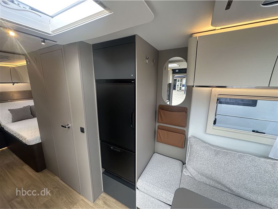 Adria Alpina 583 UL